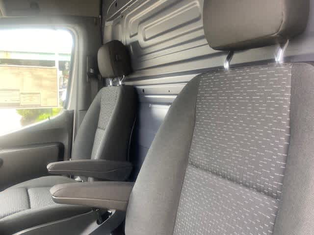 new 2025 Mercedes-Benz Sprinter car