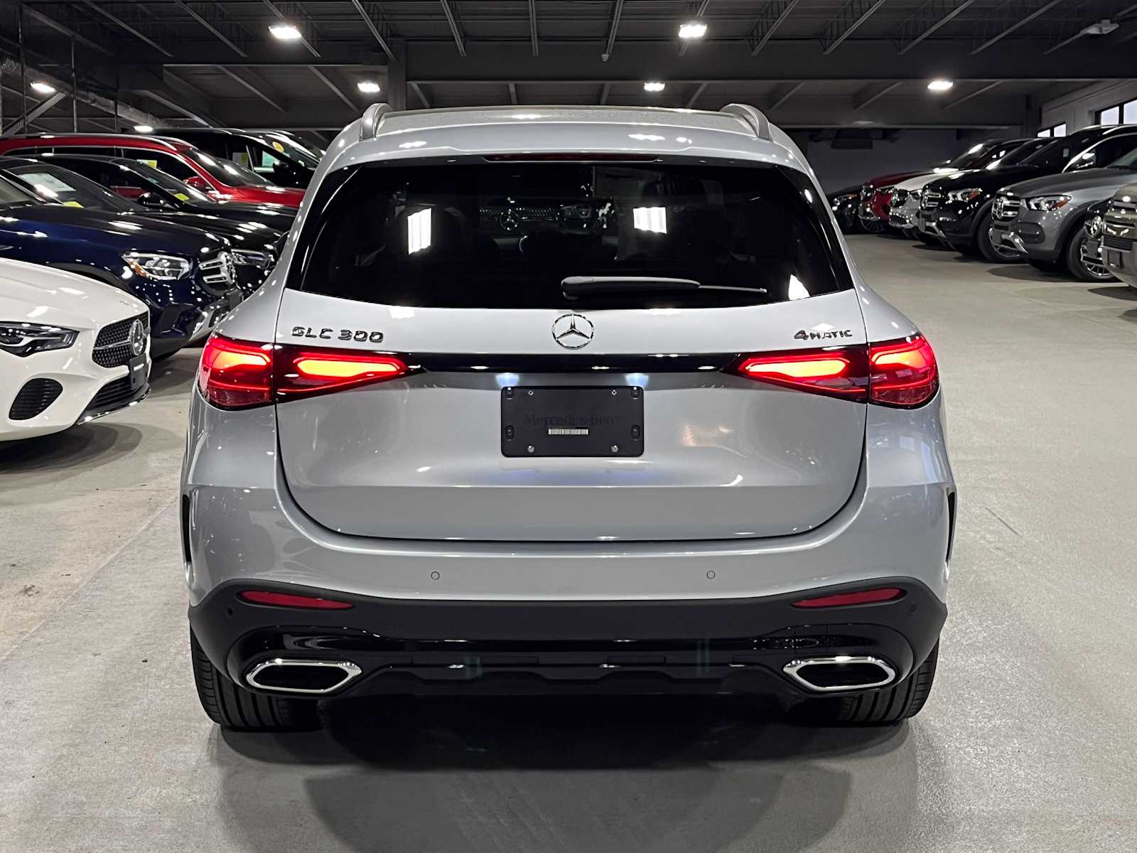 new 2025 Mercedes-Benz GLC 300 car