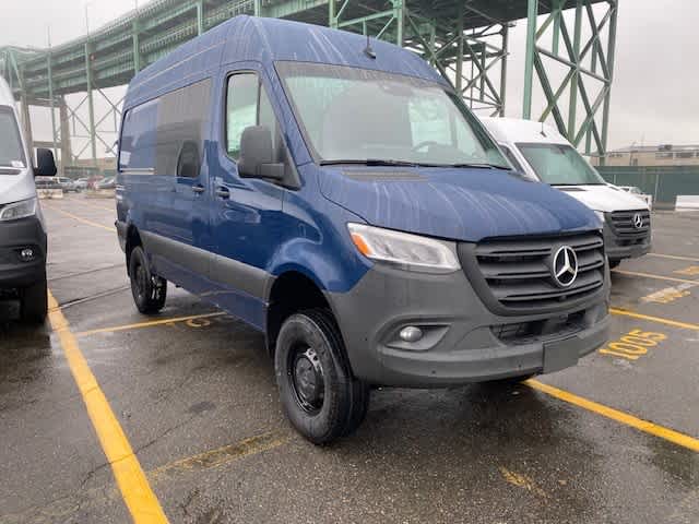 new 2024 Mercedes-Benz Sprinter car