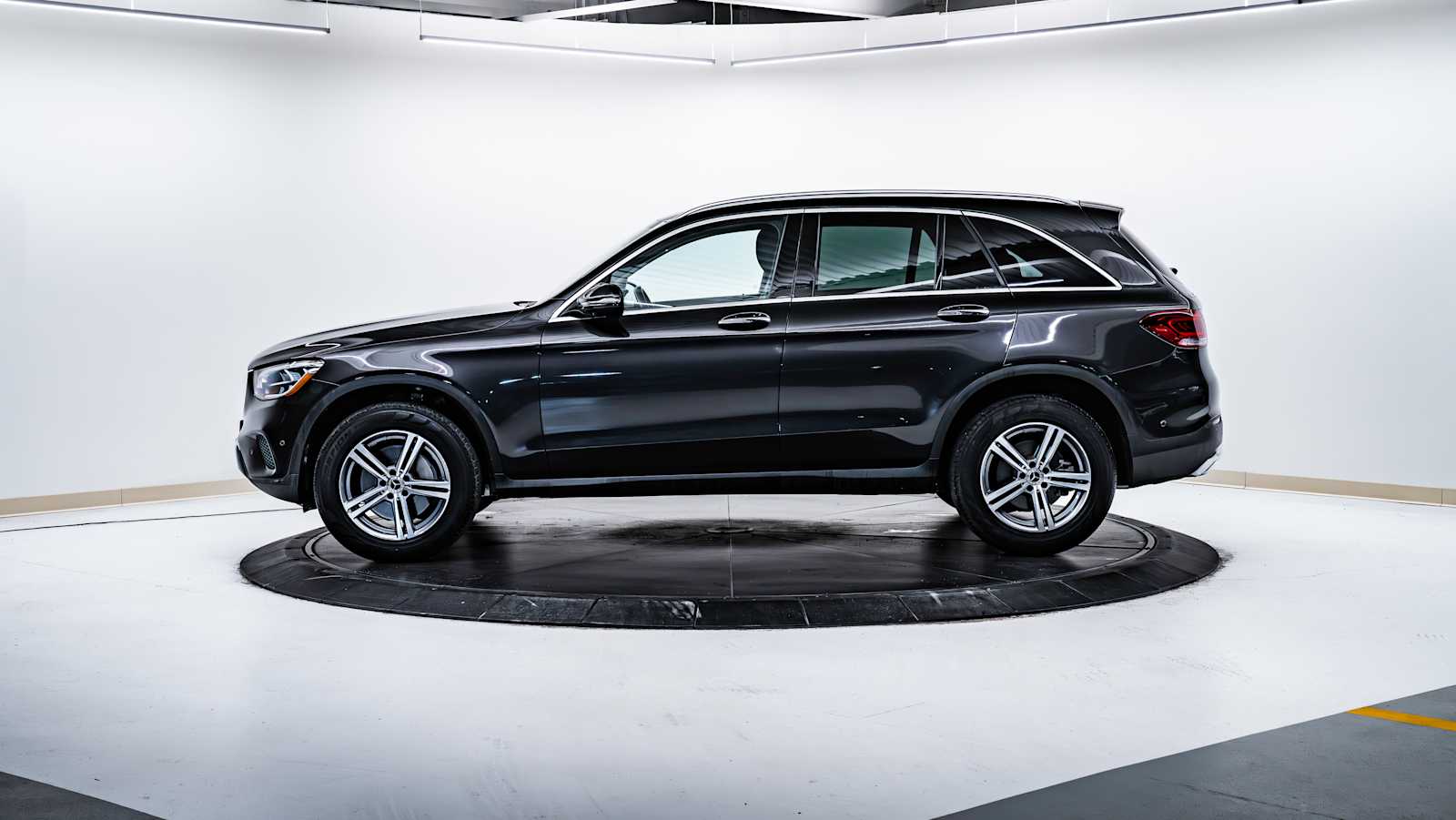 used 2022 Mercedes-Benz GLC 300 car, priced at $35,908