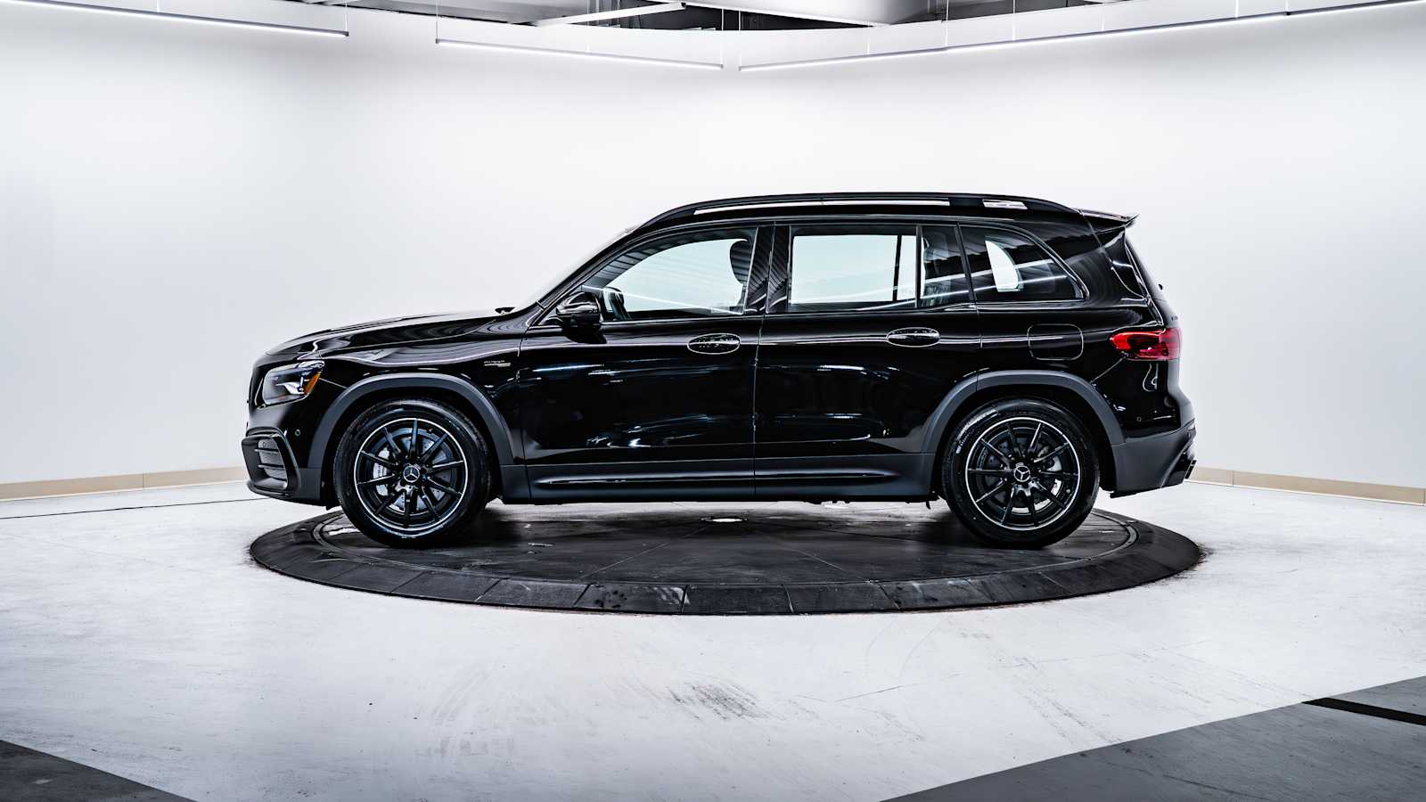 used 2025 Mercedes-Benz AMG GLB 35 car, priced at $59,998