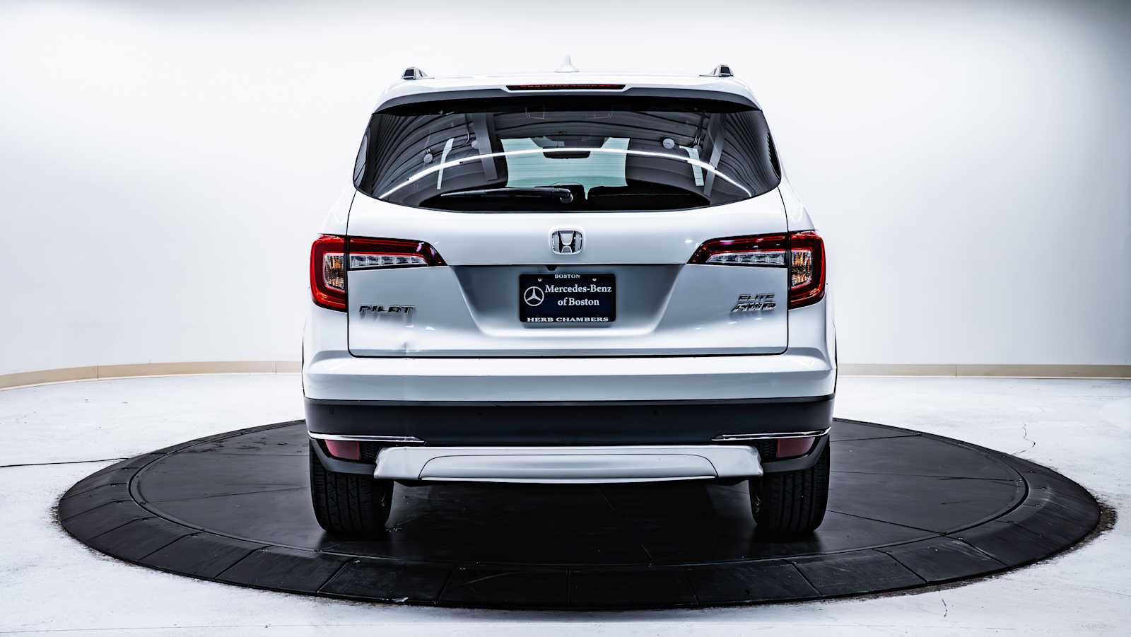 used 2021 Honda Pilot car, priced at $29,998