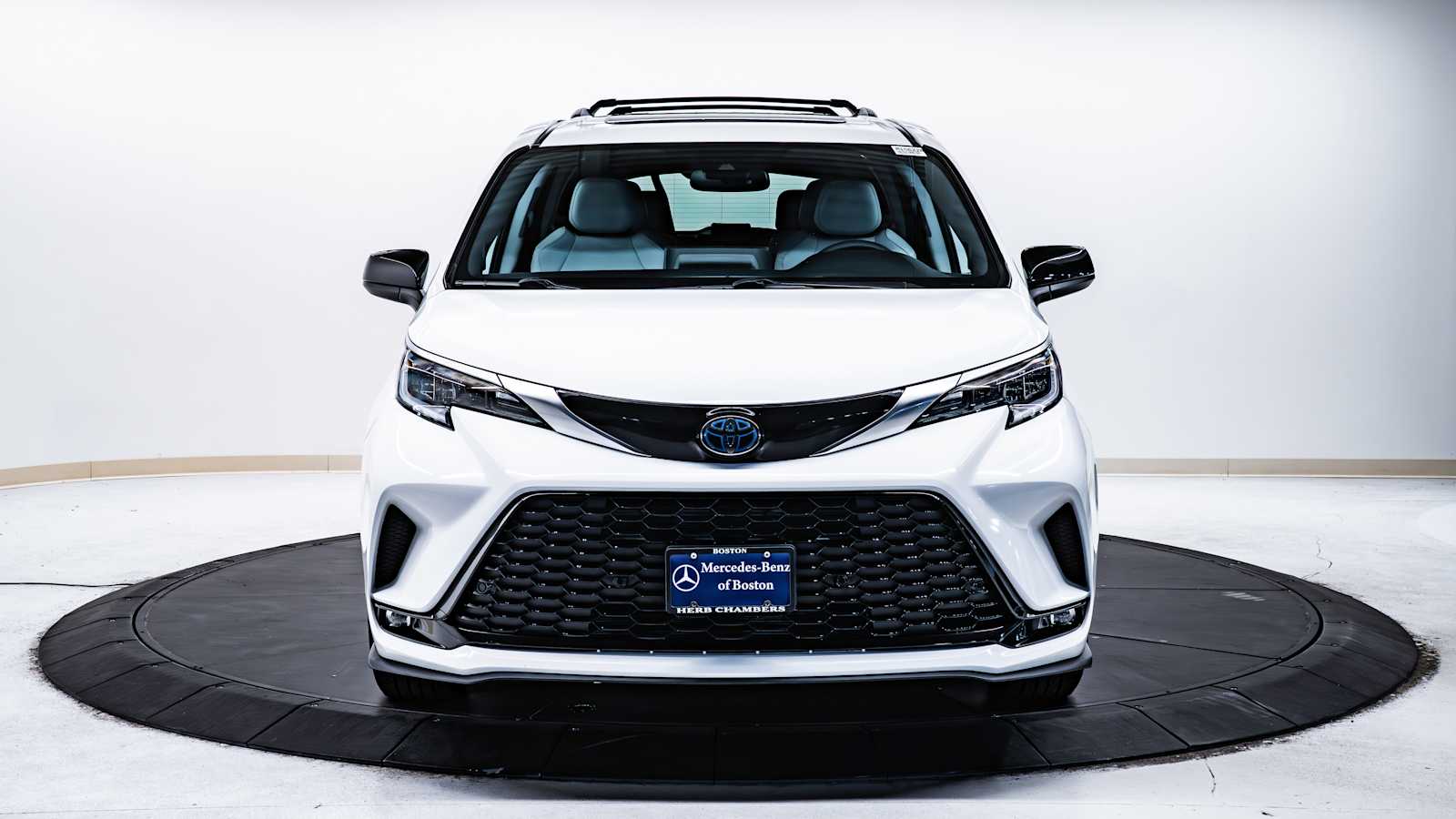 used 2021 Toyota Sienna car, priced at $39,898