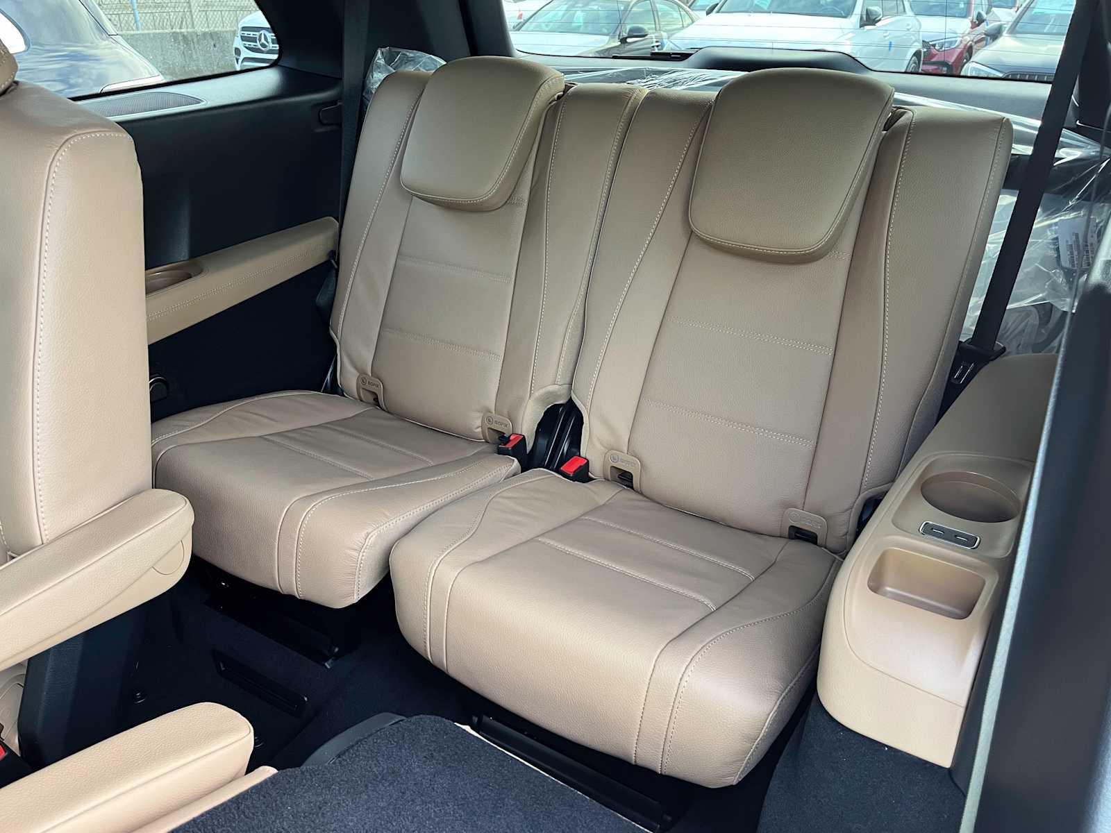 new 2025 Mercedes-Benz GLS 450 car