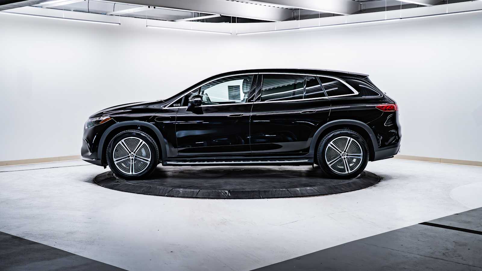 used 2023 Mercedes-Benz EQS 450 car, priced at $60,598