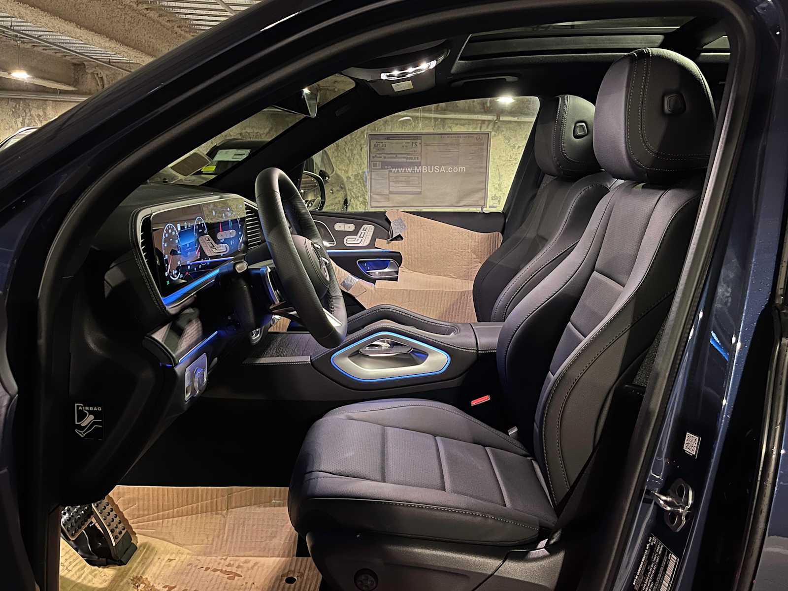 new 2025 Mercedes-Benz GLS 450 car