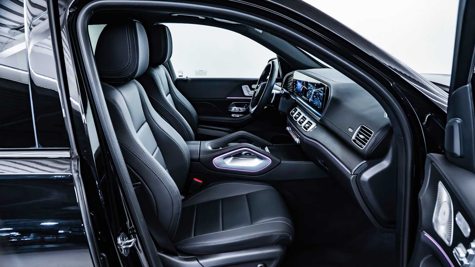 used 2025 Mercedes-Benz GLS 450 car, priced at $87,398