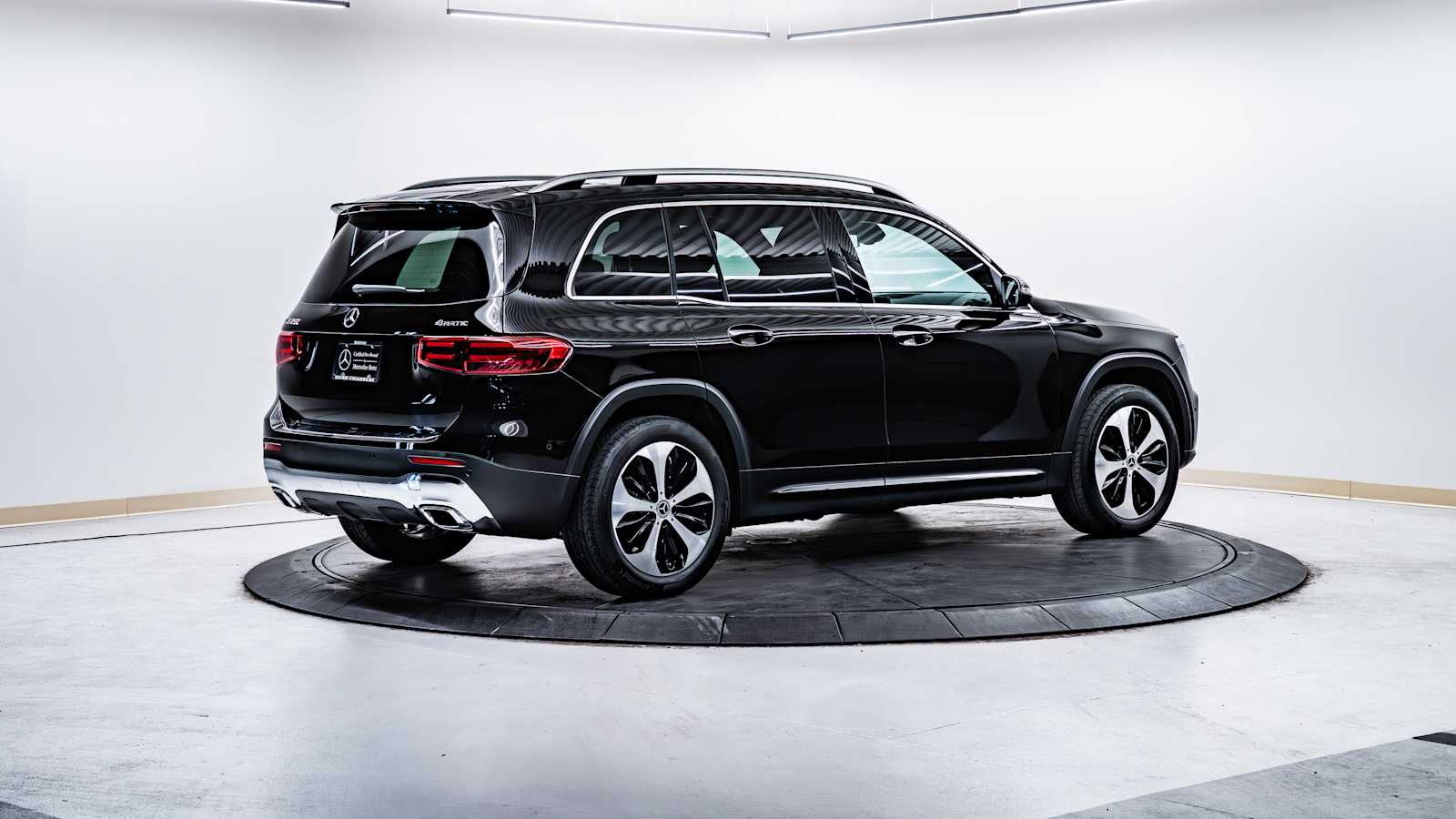 used 2025 Mercedes-Benz GLB 250 car, priced at $47,798