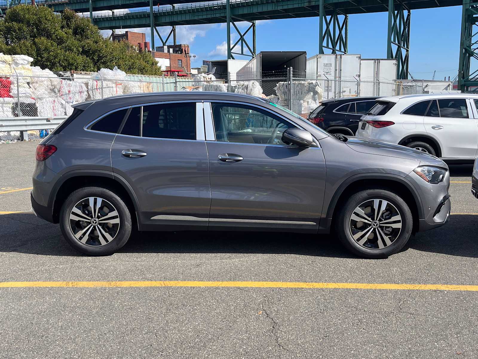 new 2025 Mercedes-Benz GLA 250 car