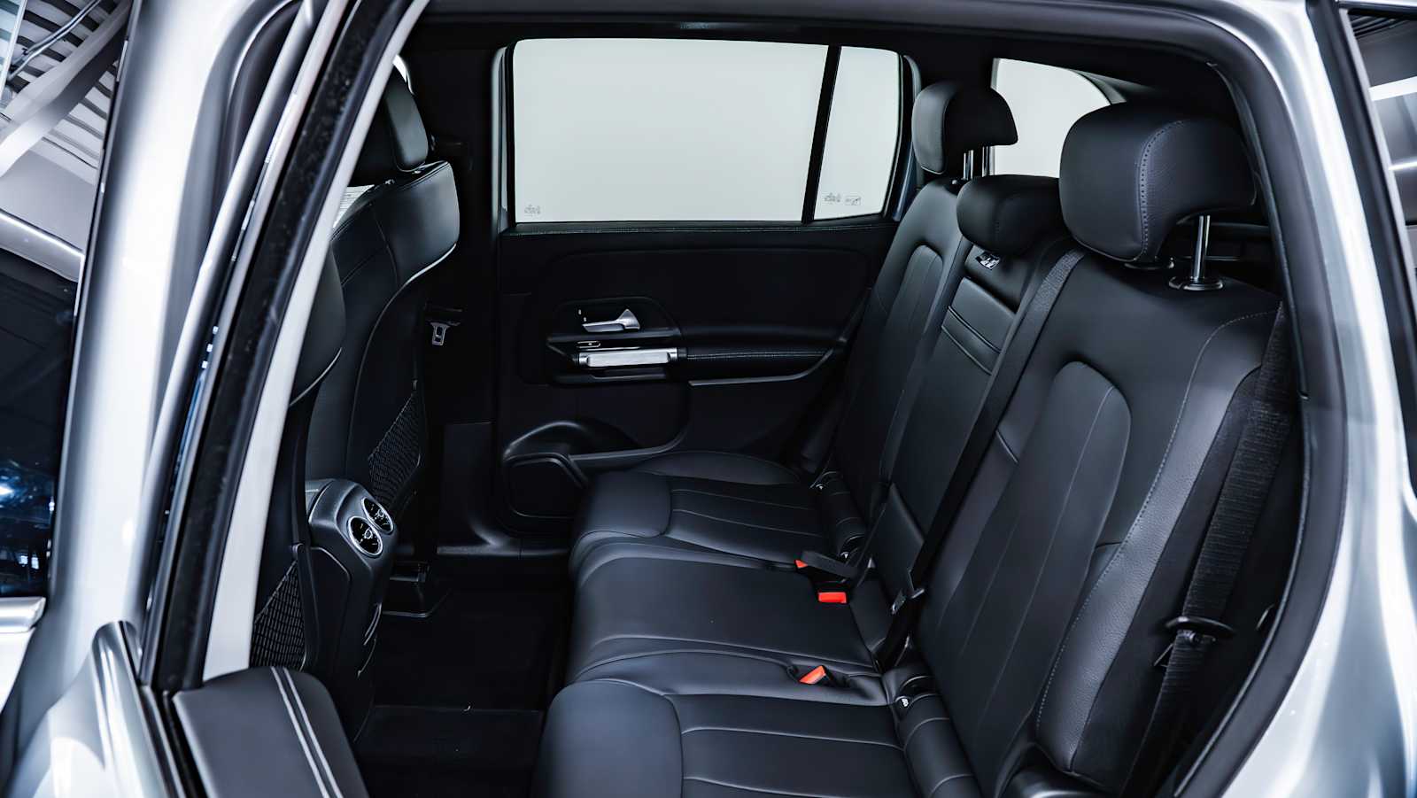 used 2022 Mercedes-Benz GLB 250 car, priced at $34,798