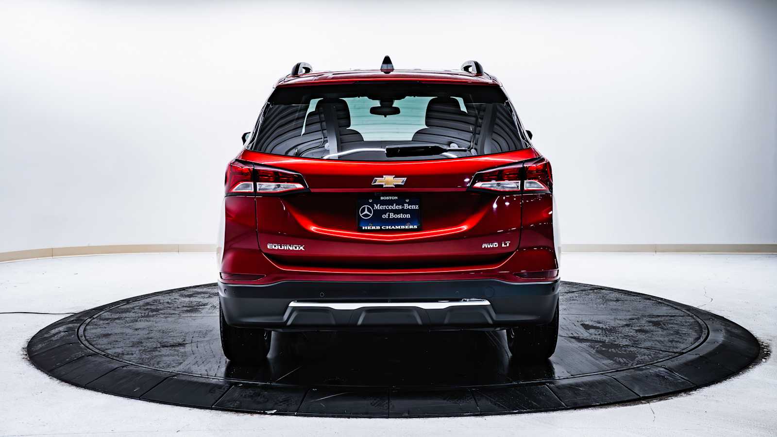 used 2023 Chevrolet Equinox car, priced at $22,718