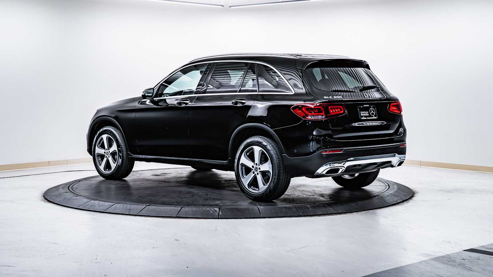 used 2022 Mercedes-Benz GLC 300 car, priced at $37,498