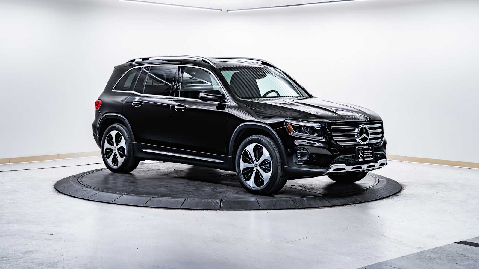 used 2025 Mercedes-Benz GLB 250 car, priced at $47,798