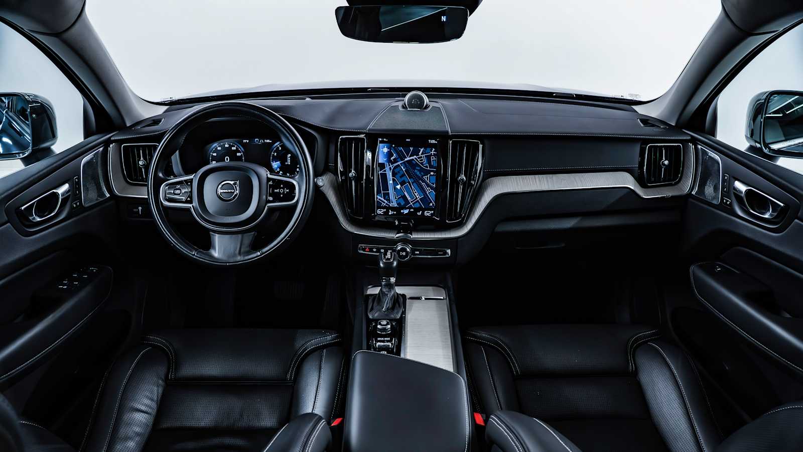 used 2021 Volvo XC60 car, priced at $27,998