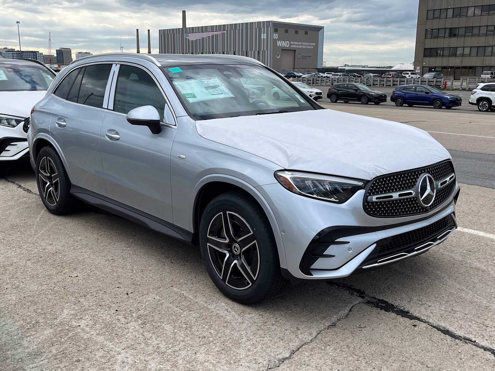 new 2025 Mercedes-Benz GLC 350e Plug-In Hybrid car