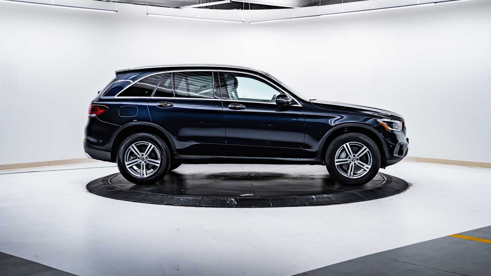 used 2022 Mercedes-Benz GLC 300 car, priced at $37,498