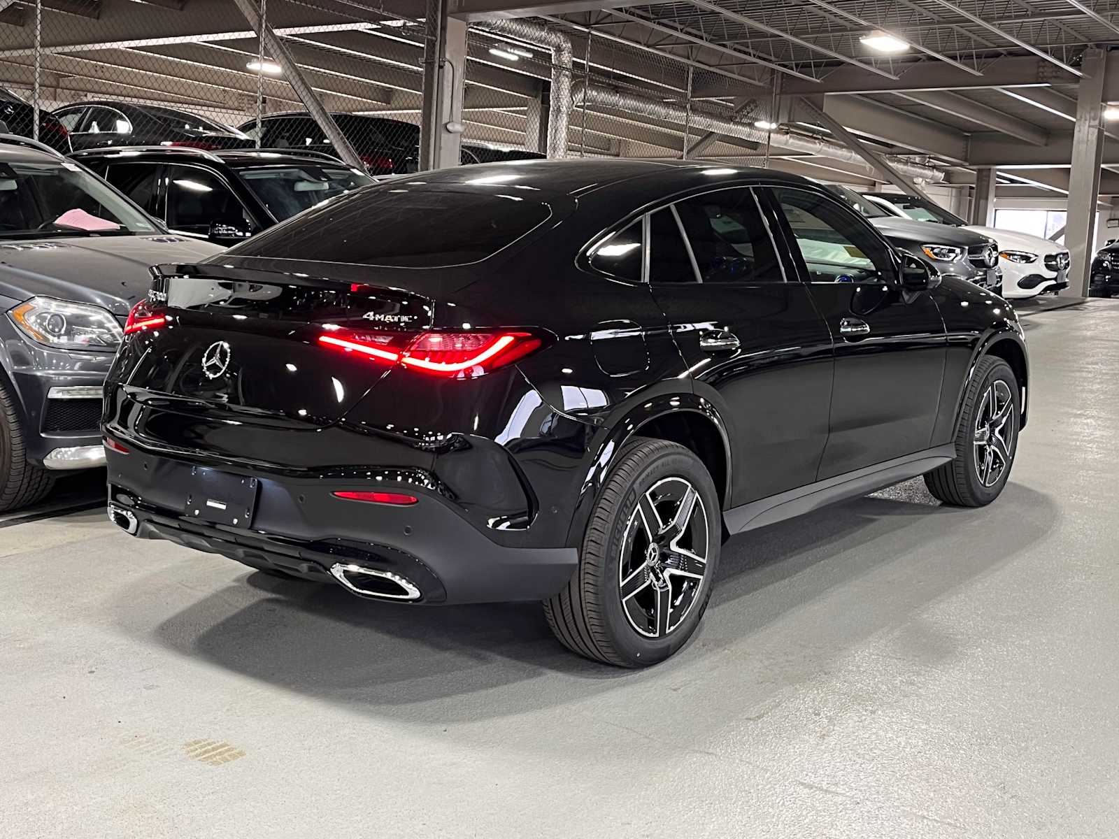 new 2025 Mercedes-Benz GLC 300 car