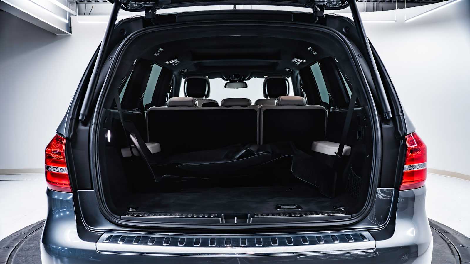 used 2019 Mercedes-Benz GLS 550 car, priced at $27,998