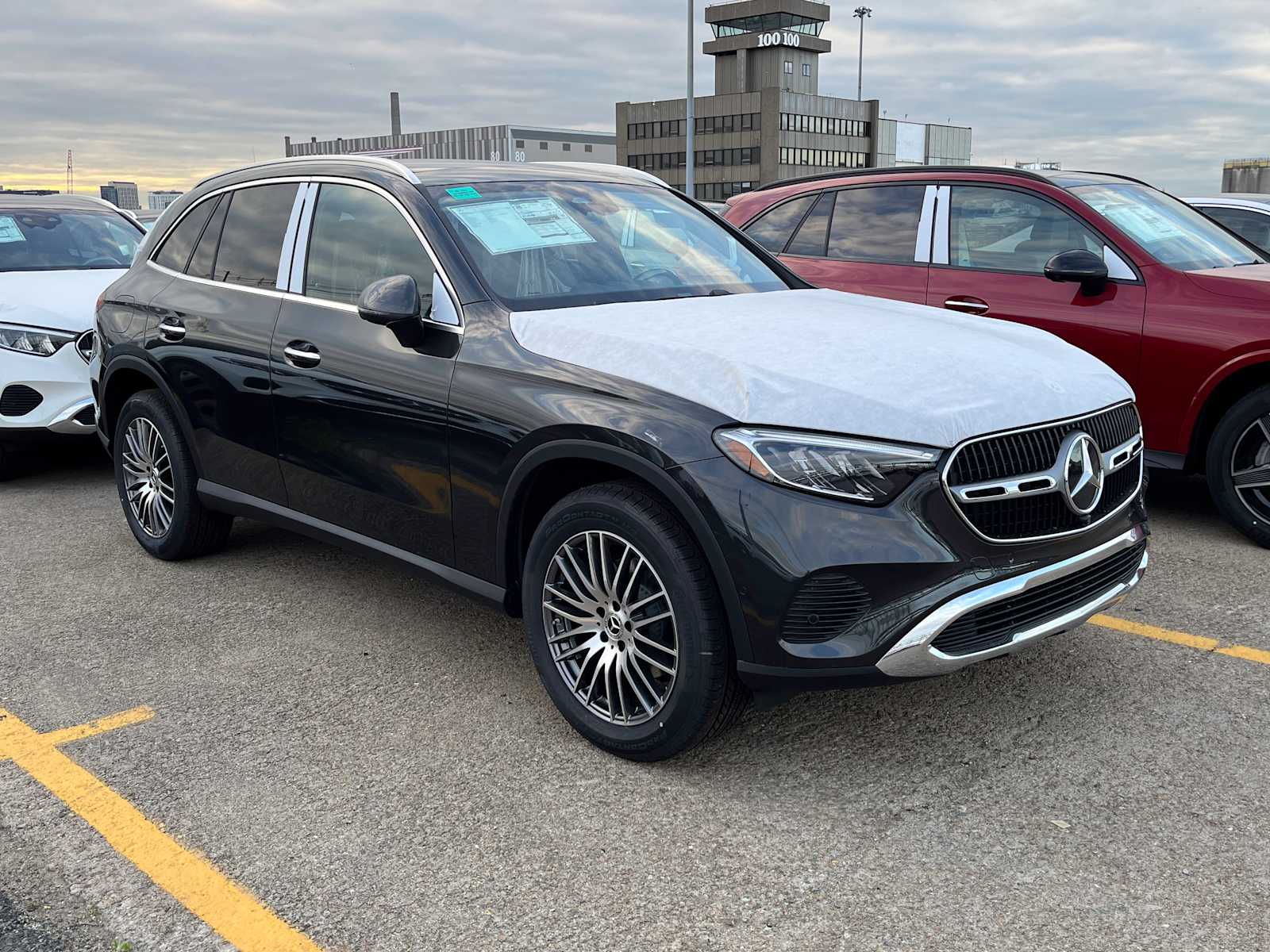 new 2025 Mercedes-Benz GLC 300 car