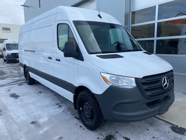 new 2025 Mercedes-Benz Sprinter car