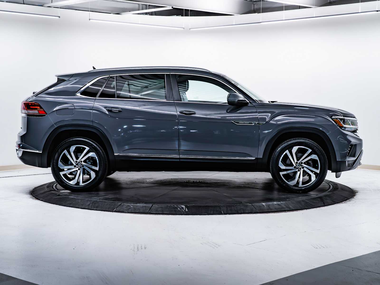 used 2022 Volkswagen Atlas Cross Sport car, priced at $33,998