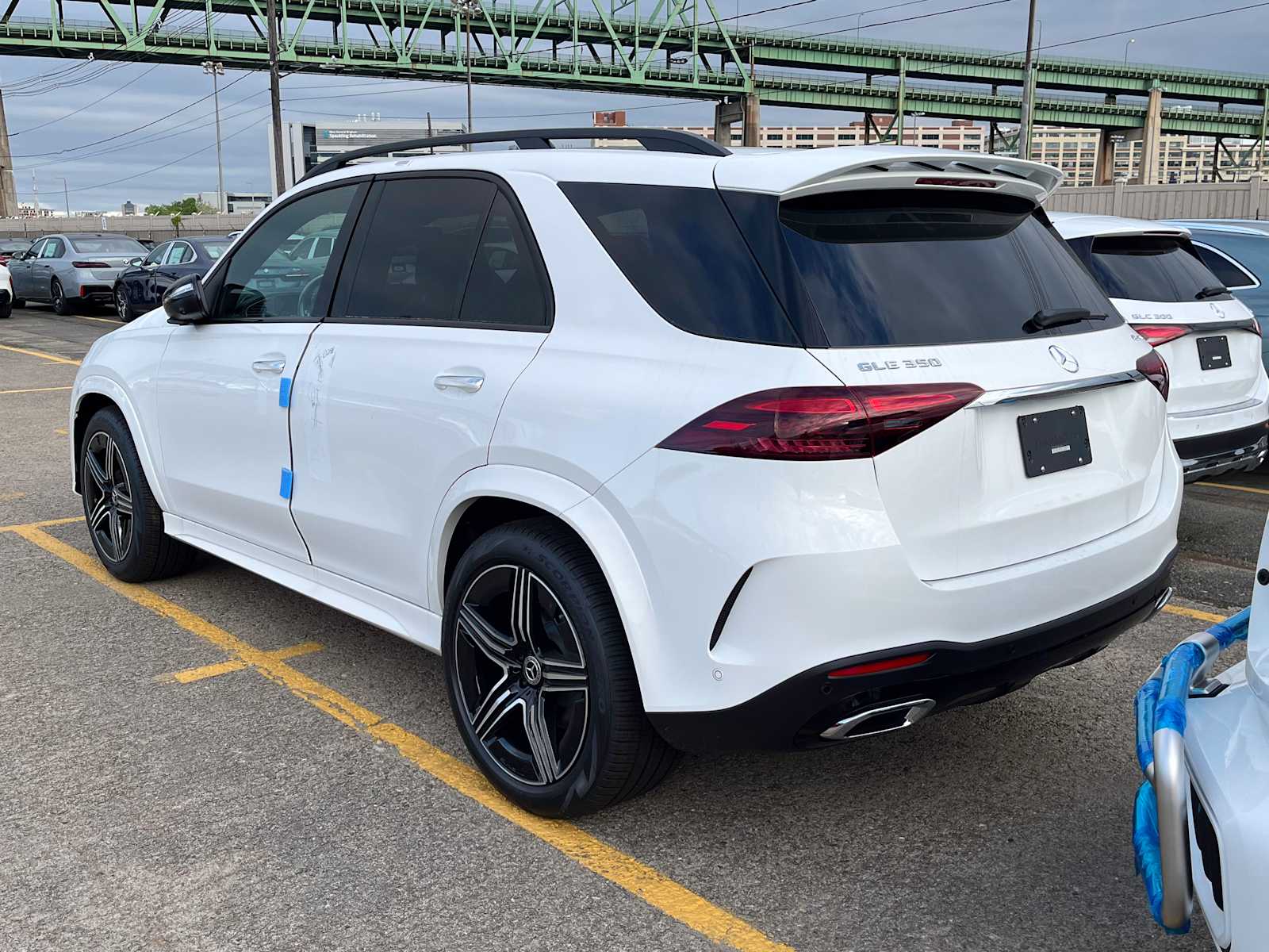 new 2025 Mercedes-Benz GLE 350 car