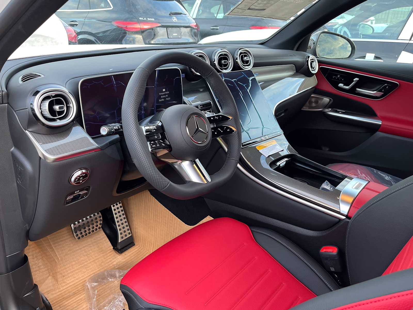 new 2025 Mercedes-Benz GLC 300 car