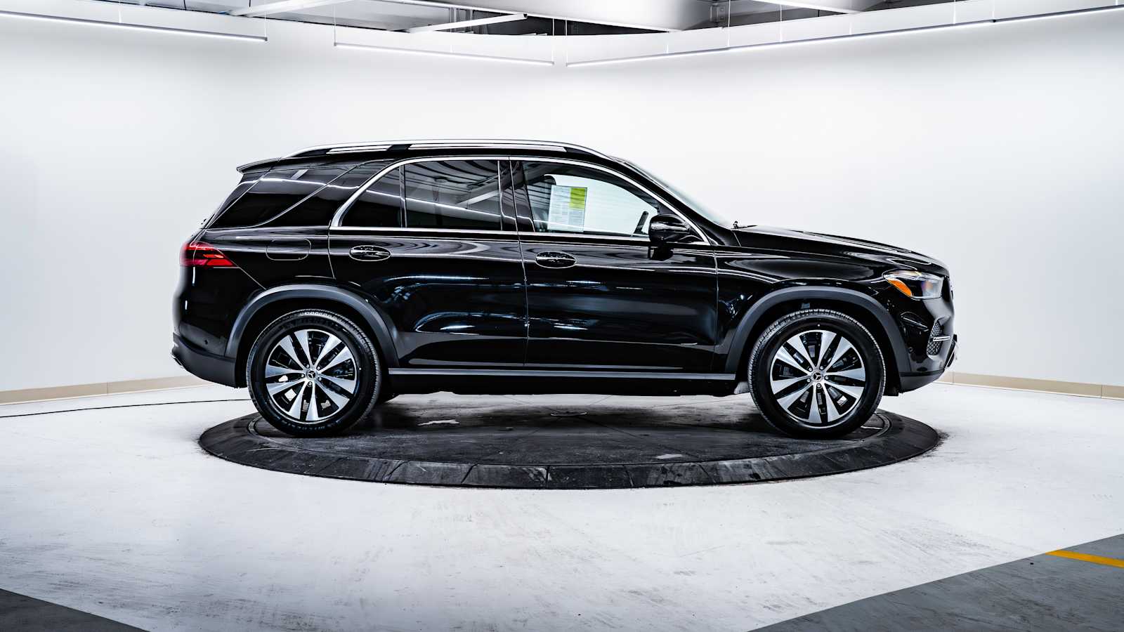 used 2024 Mercedes-Benz GLE 350 car, priced at $57,732