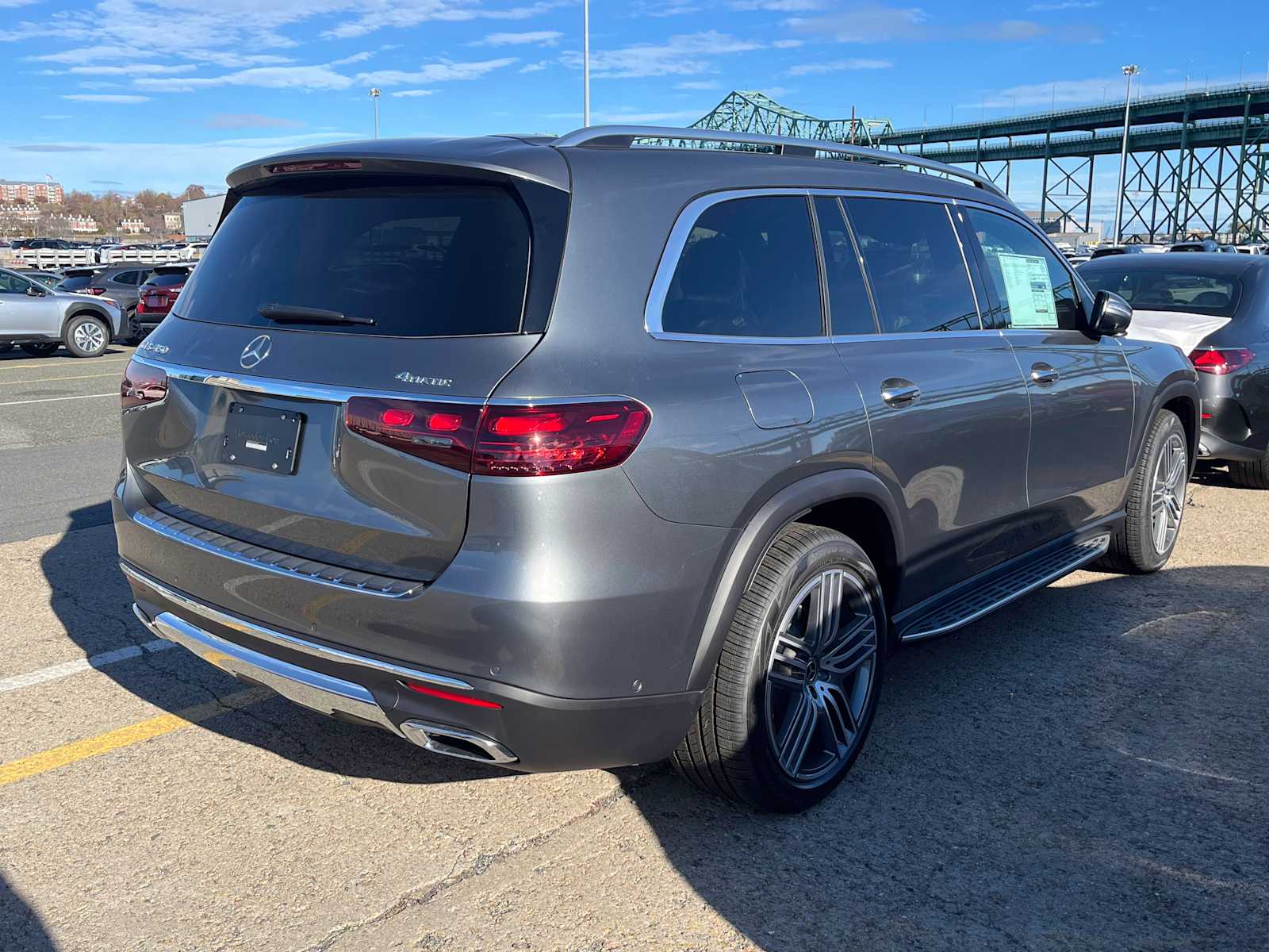 new 2025 Mercedes-Benz GLS 450 car