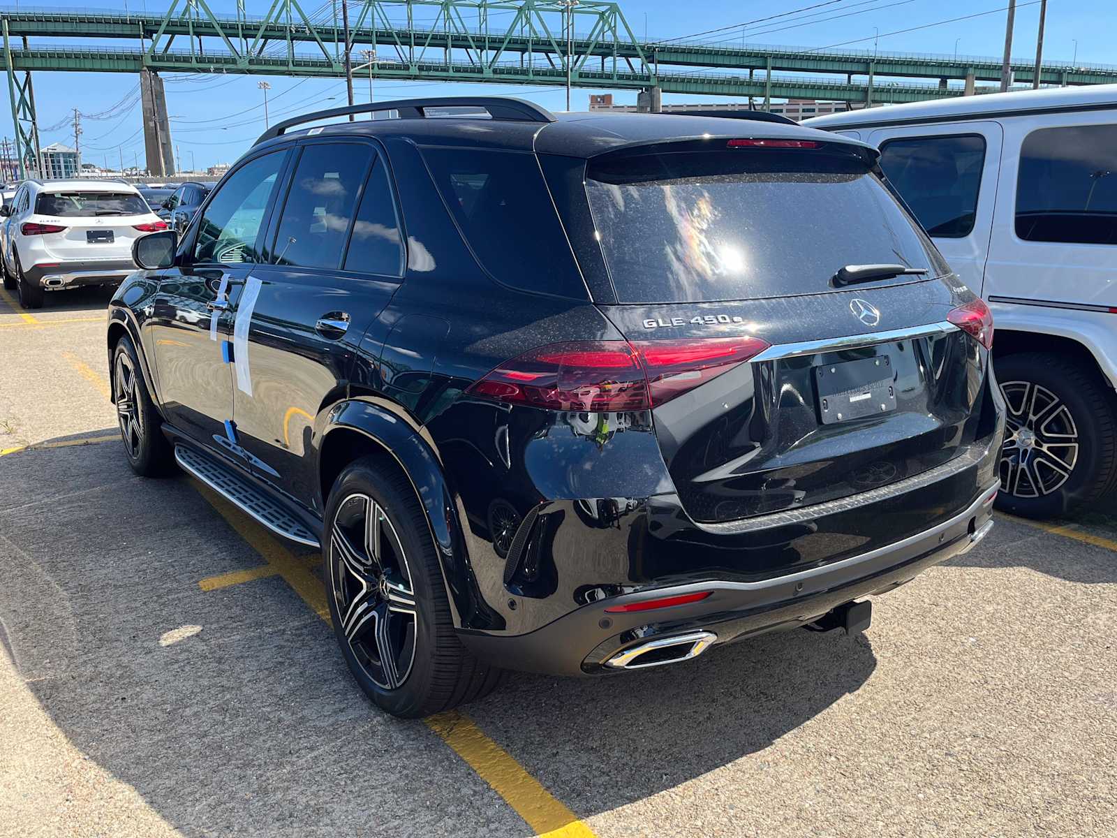 new 2025 Mercedes-Benz GLE 450e Plug-In Hybrid car