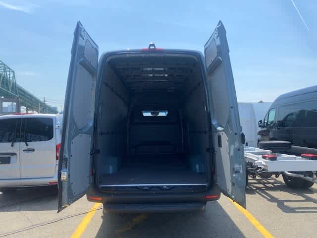 new 2024 Mercedes-Benz eSprinter car