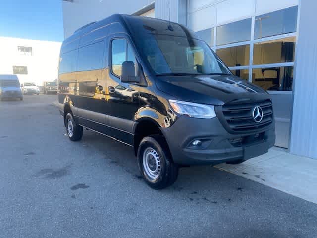 new 2024 Mercedes-Benz Sprinter car