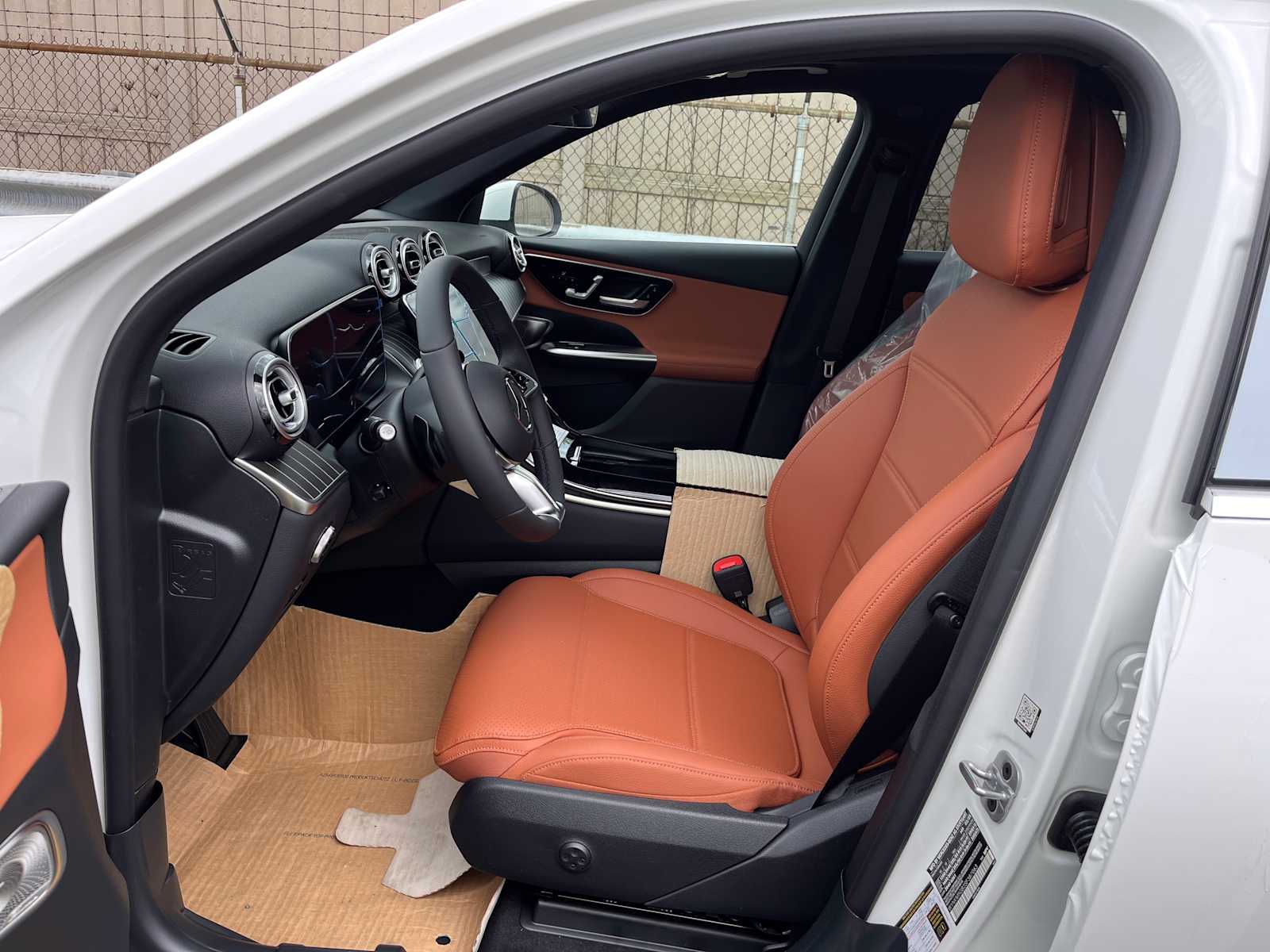 new 2025 Mercedes-Benz GLC 350e Plug-In Hybrid car
