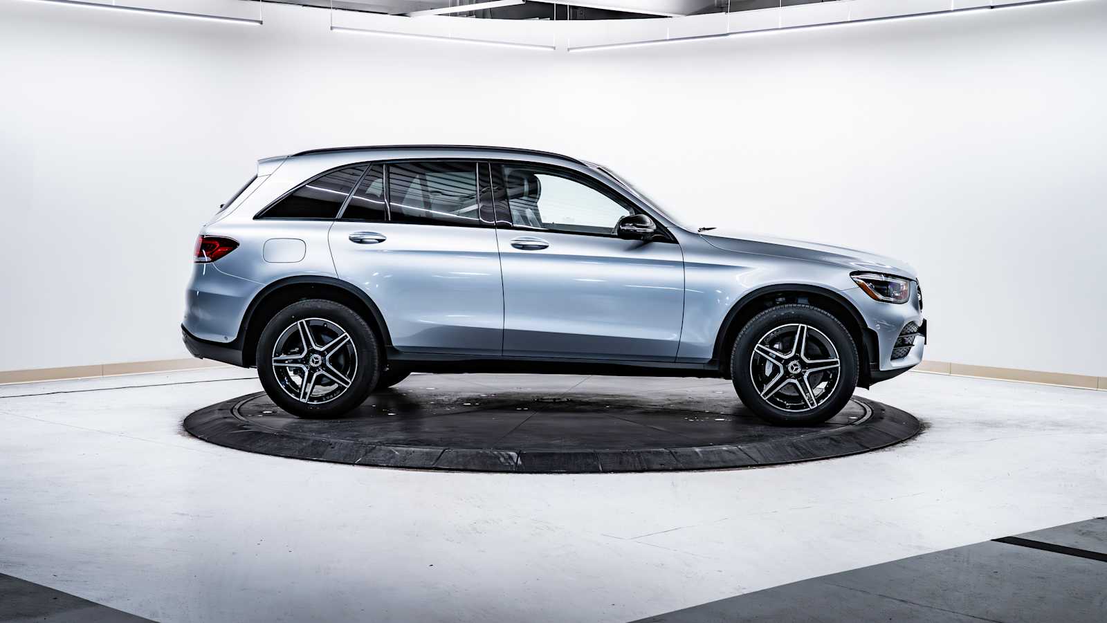 used 2022 Mercedes-Benz GLC 300 car, priced at $37,498
