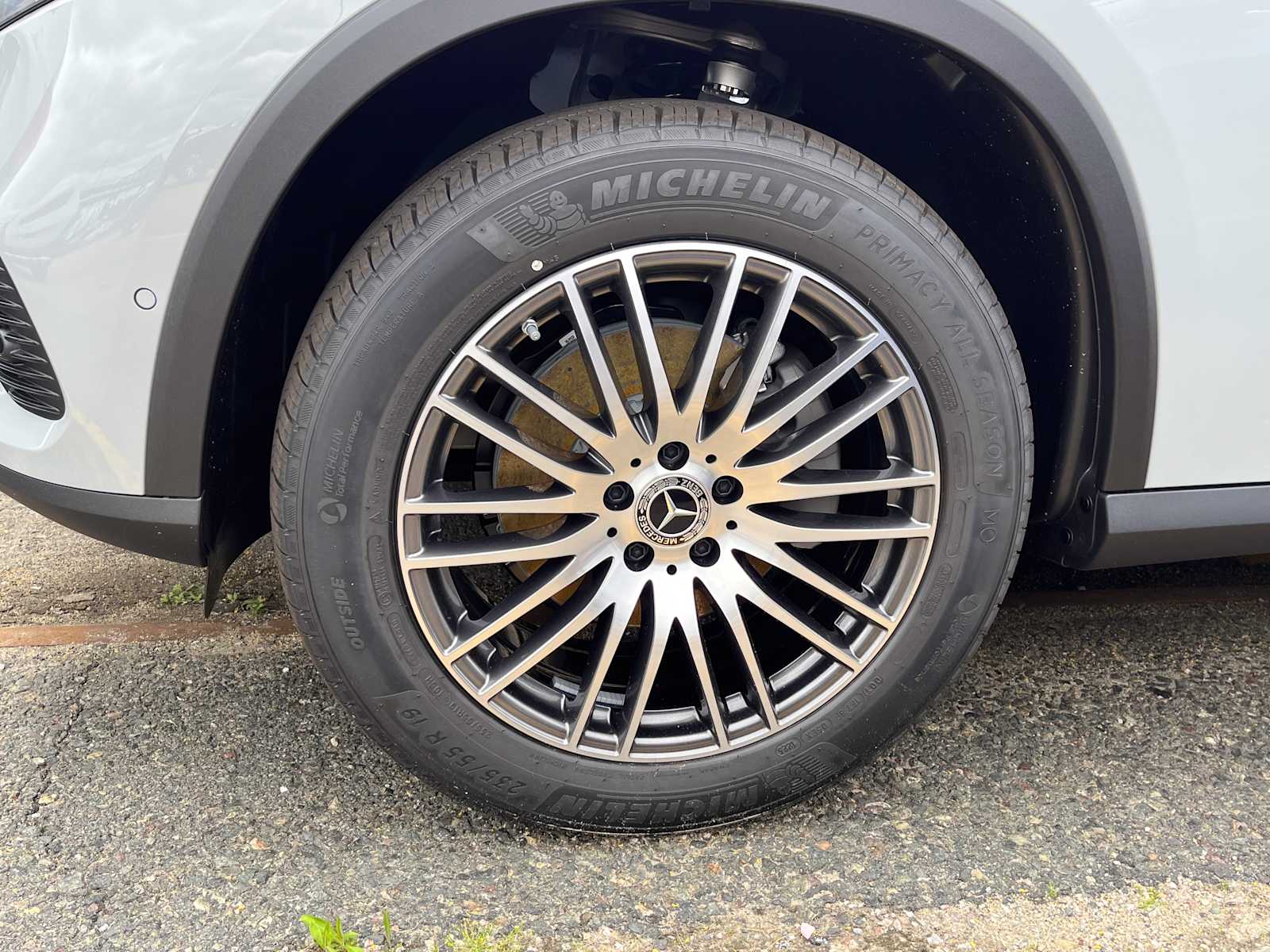 new 2025 Mercedes-Benz GLC 300 car