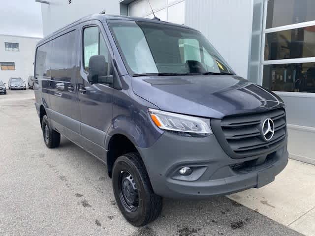 new 2025 Mercedes-Benz Sprinter car