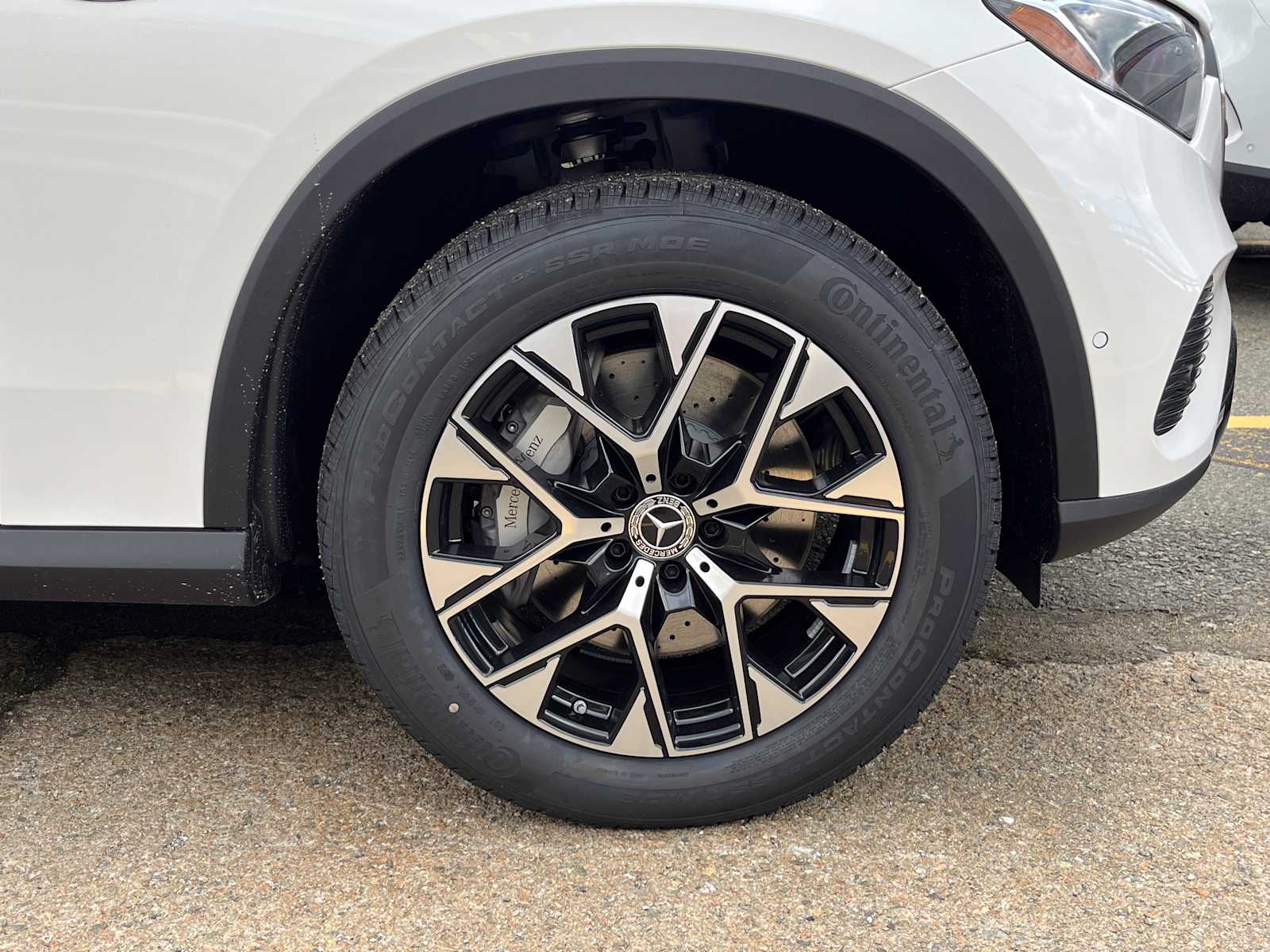 new 2025 Mercedes-Benz GLC 350e Plug-In Hybrid car