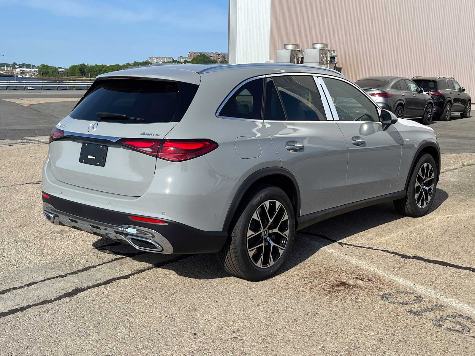 new 2025 Mercedes-Benz GLC 350e Plug-In Hybrid car