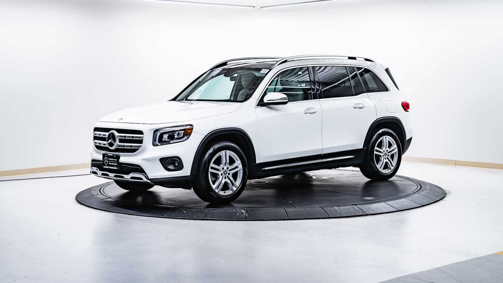 used 2020 Mercedes-Benz GLB 250 car, priced at $29,498