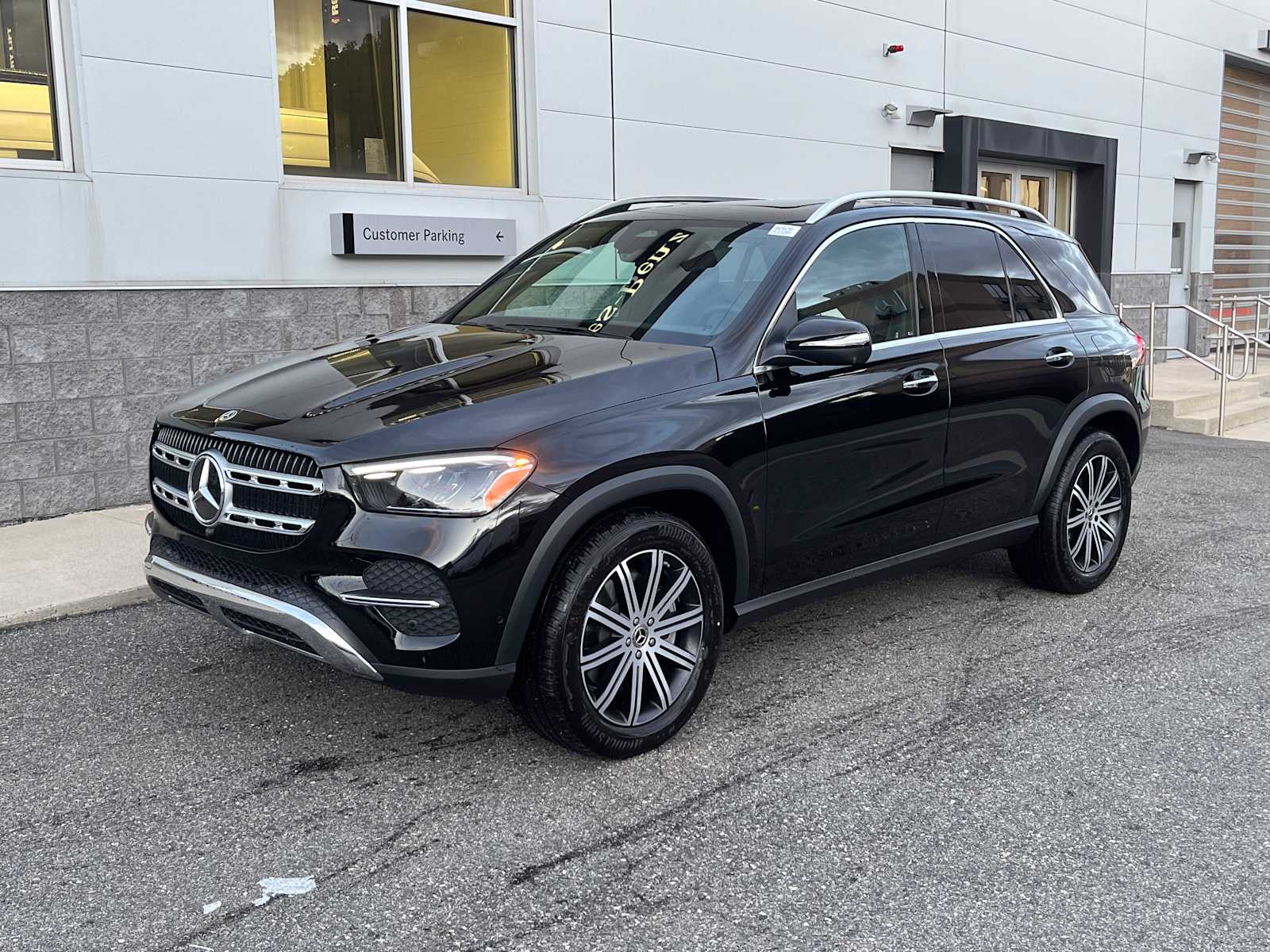 new 2025 Mercedes-Benz GLE 450e Plug-In Hybrid car