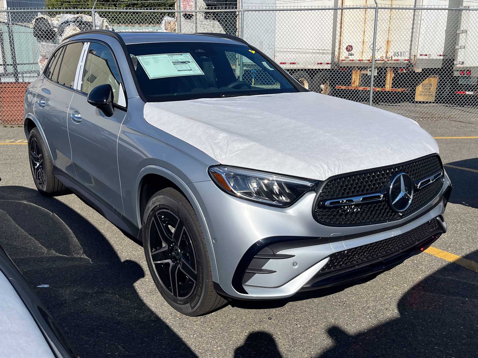 new 2025 Mercedes-Benz GLC 300 car