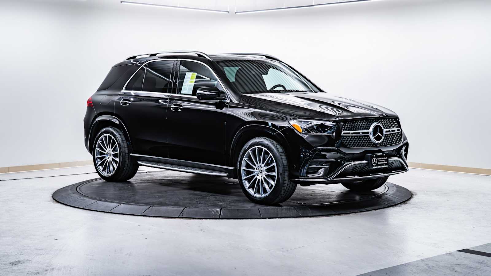 used 2024 Mercedes-Benz GLE 450 car, priced at $69,998