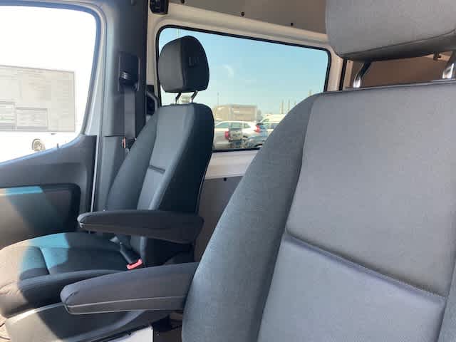 new 2025 Mercedes-Benz Sprinter car