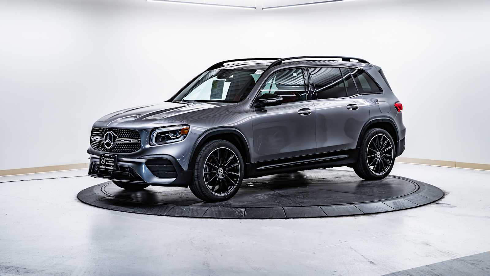 used 2021 Mercedes-Benz GLB 250 car, priced at $29,678