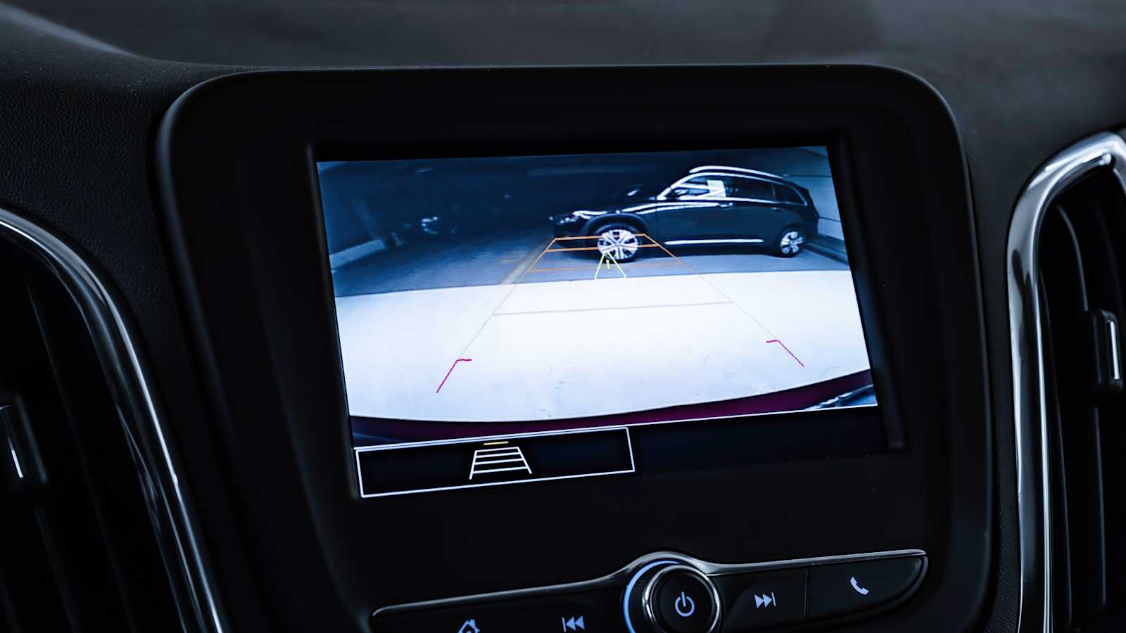 used 2023 Chevrolet Equinox car, priced at $22,718