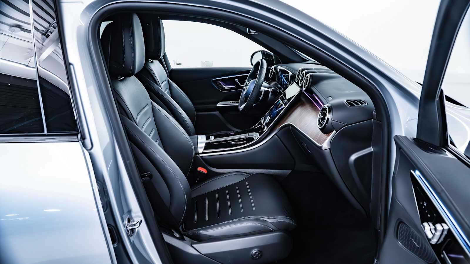 used 2025 Mercedes-Benz GLC 300 car, priced at $50,598