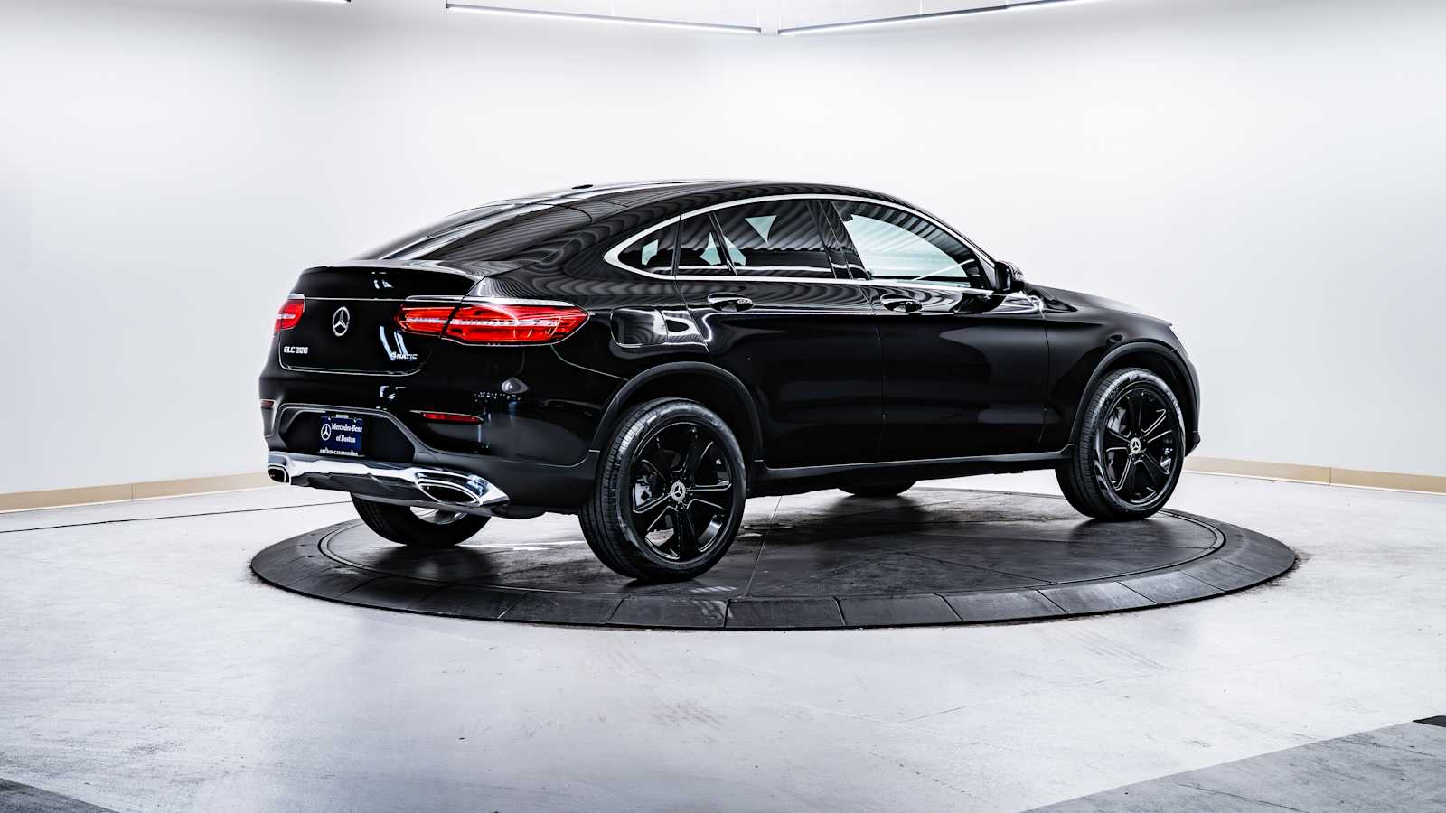 used 2018 Mercedes-Benz GLC 300 car, priced at $27,998