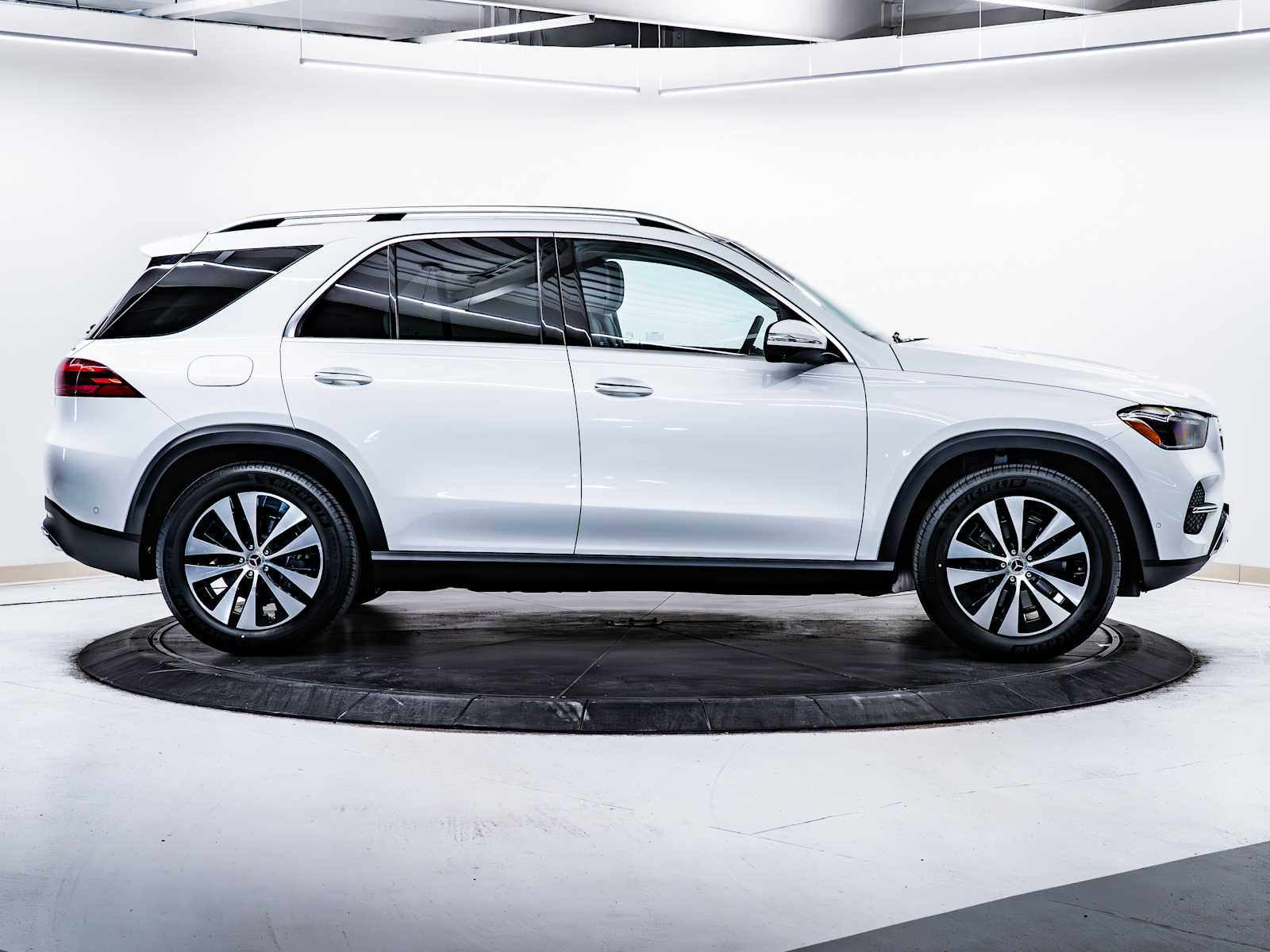 used 2025 Mercedes-Benz GLE 350 car, priced at $64,898