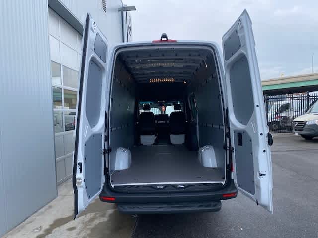 new 2025 Mercedes-Benz Sprinter car