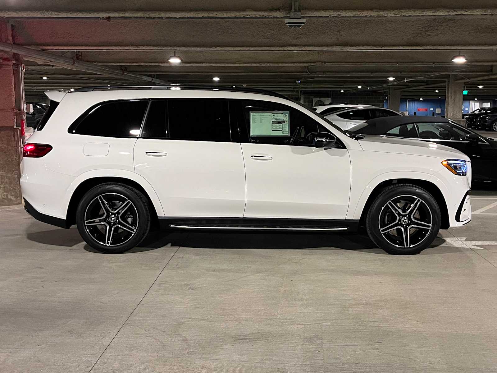 new 2025 Mercedes-Benz GLS 450 car